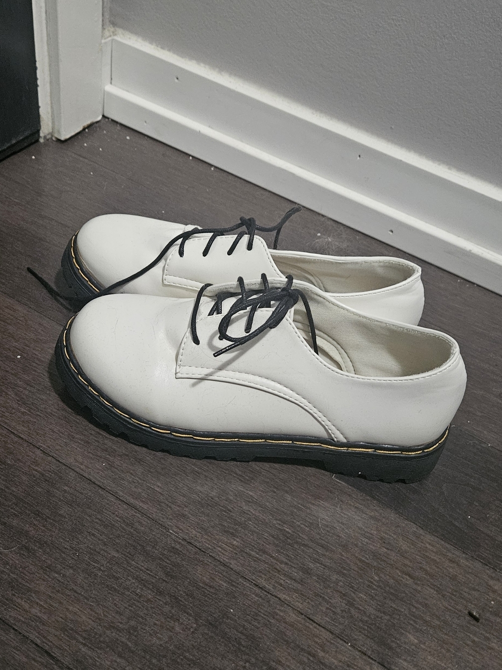 White Lace-Up Women's Oxford Flats with Black Laces